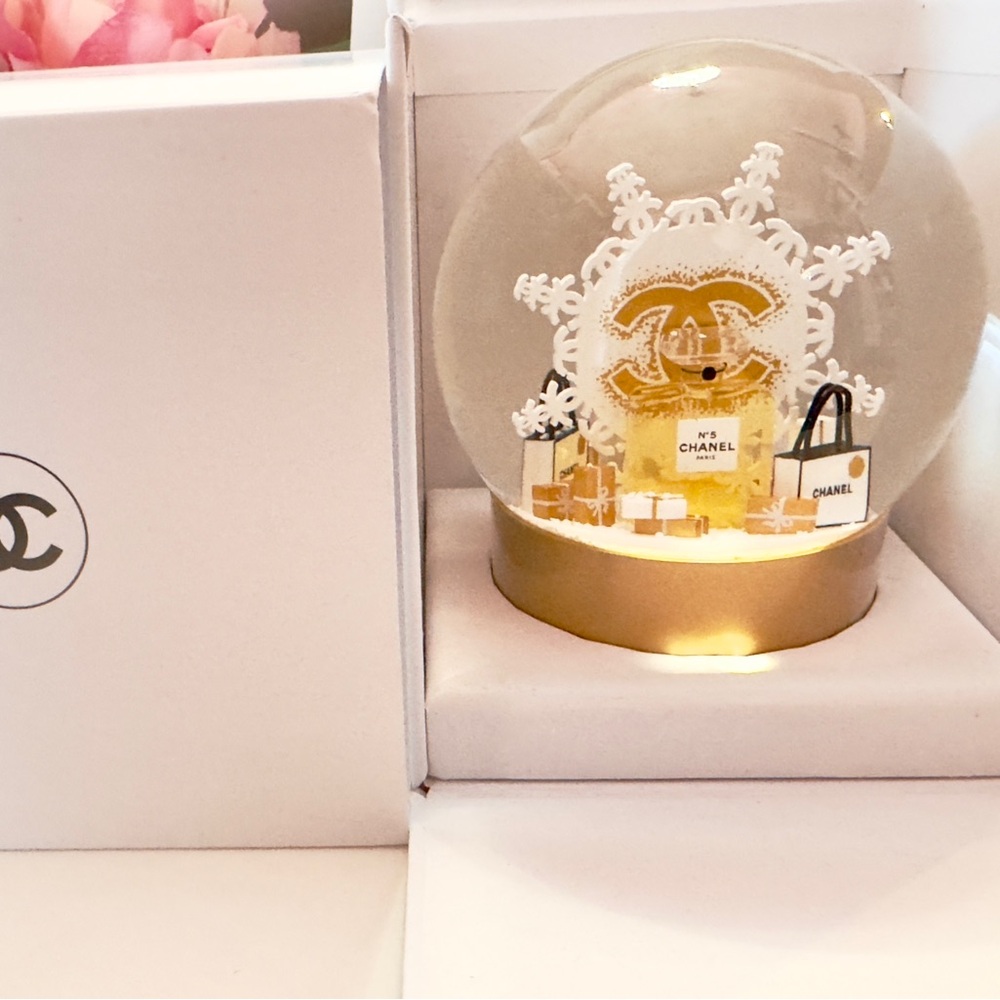2024 Snow Globe